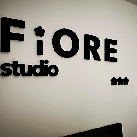 Fiore Self Check-In أوسييك المظهر الخارجي الصورة